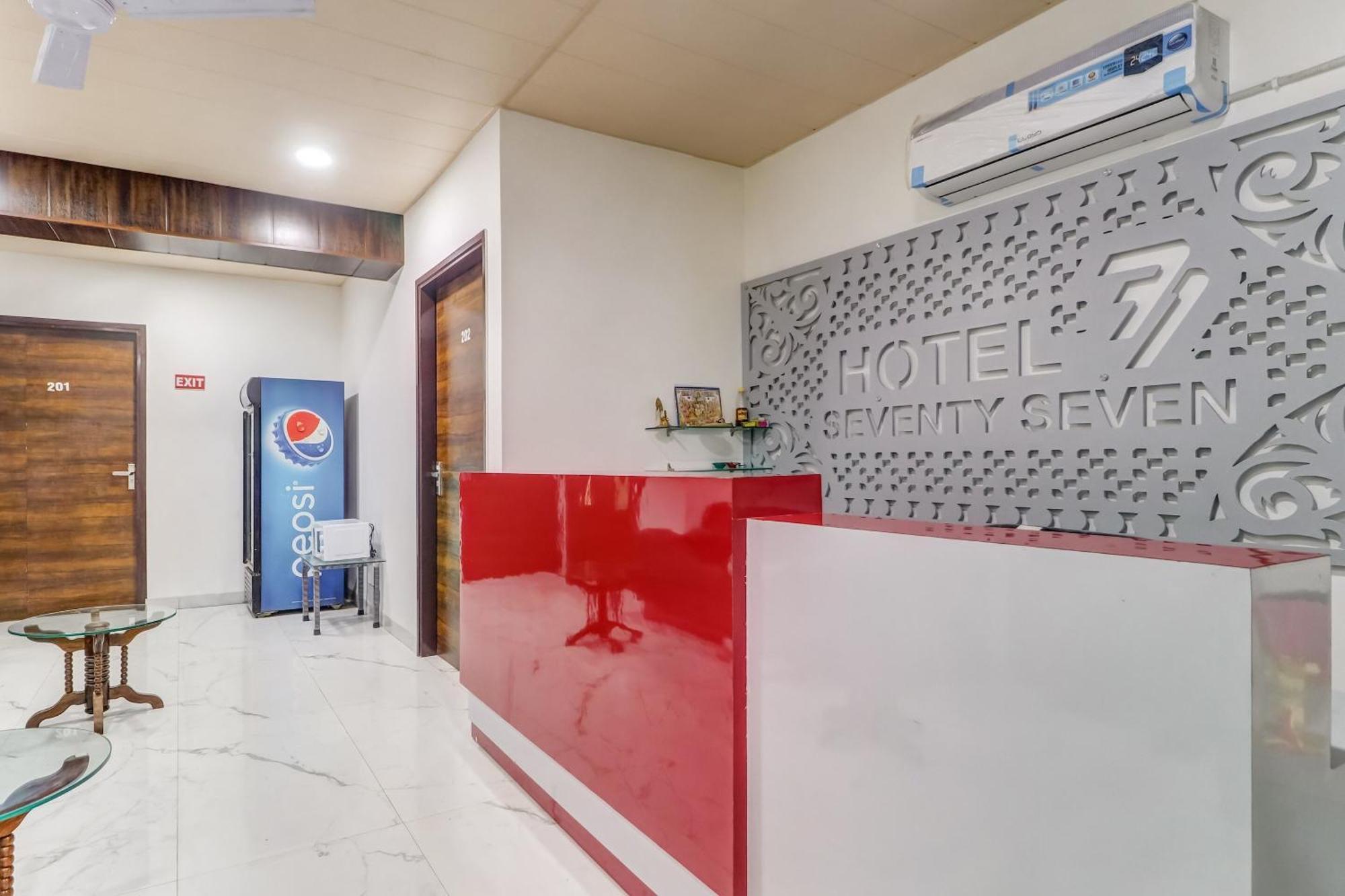 Townhouse Hotel Ludhiana Ngoại thất bức ảnh