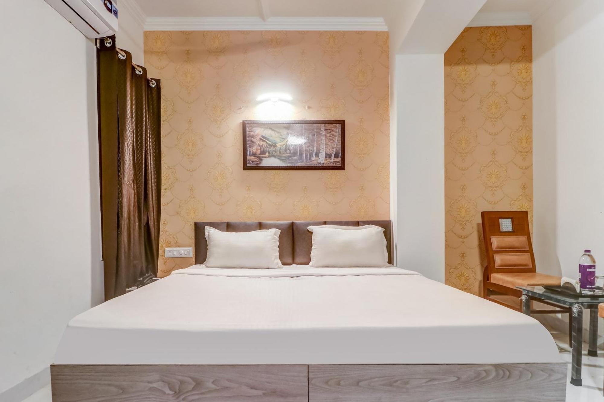Townhouse Hotel Ludhiana Ngoại thất bức ảnh