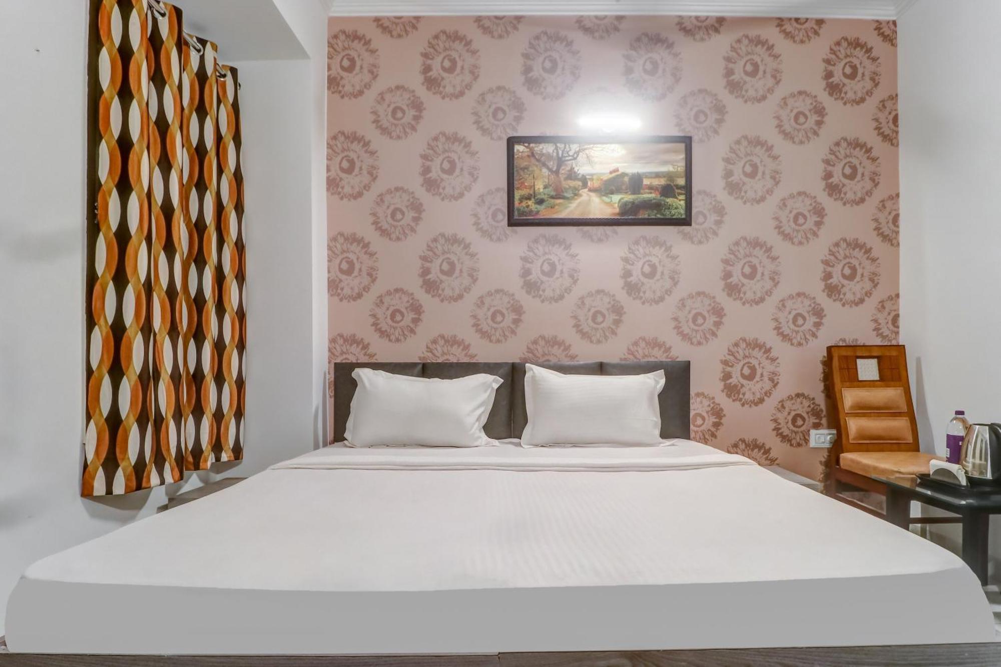 Townhouse Hotel Ludhiana Ngoại thất bức ảnh
